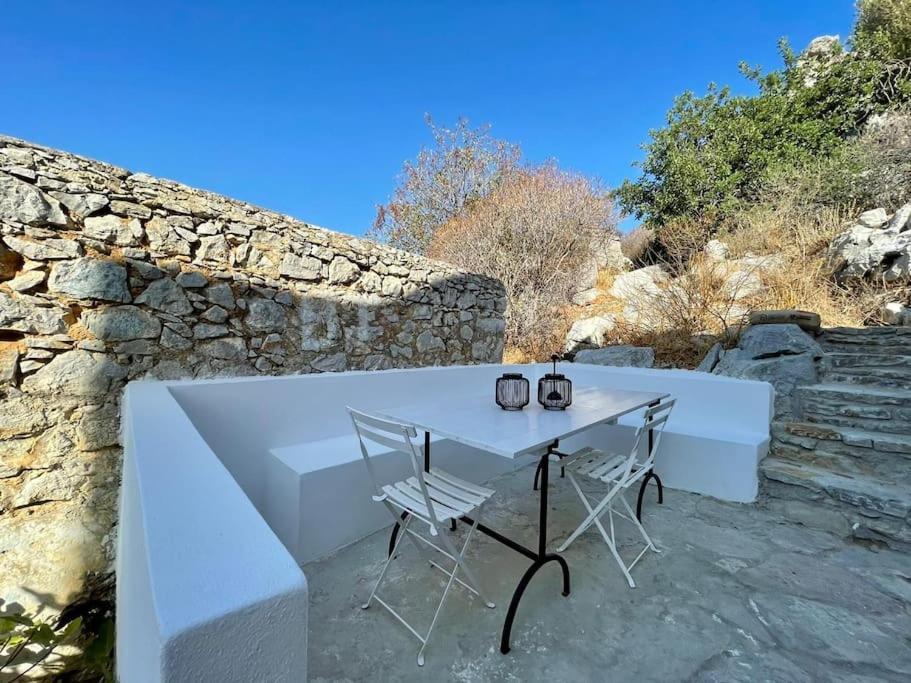 Maison Avec Terrasses Et Vues Sými Luaran gambar