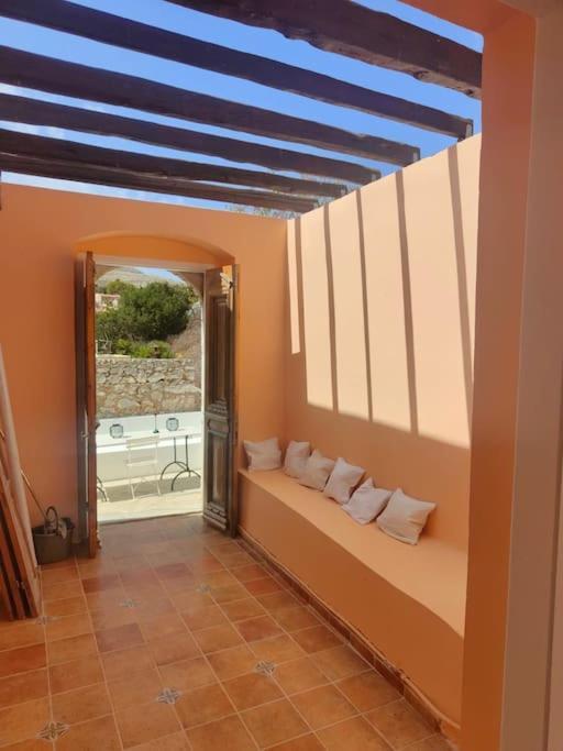 Maison Avec Terrasses Et Vues Sými Luaran gambar