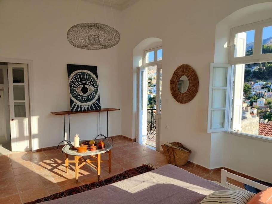 Maison Avec Terrasses Et Vues Sými Luaran gambar