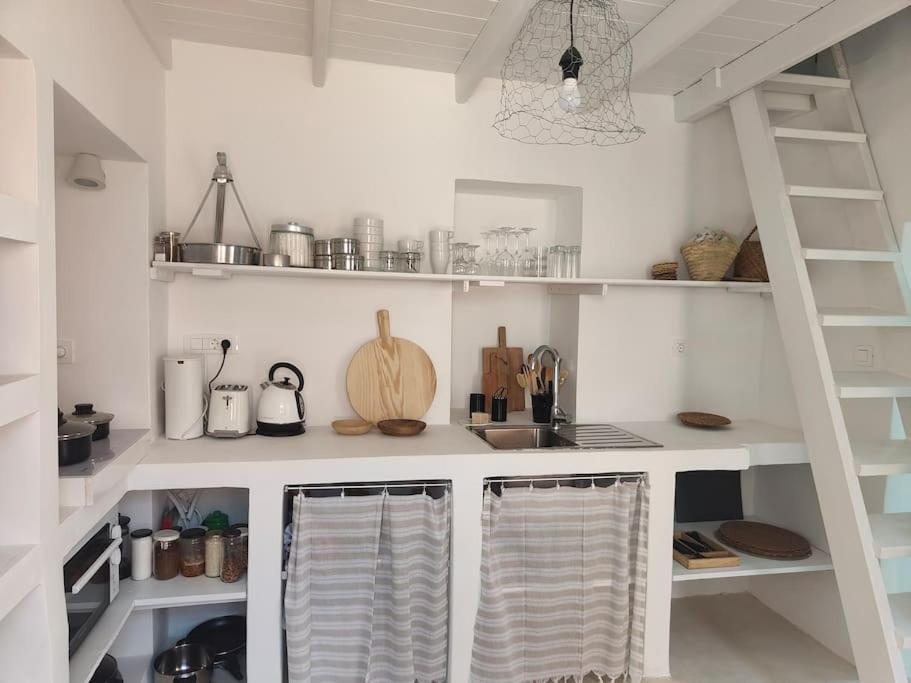 Maison Avec Terrasses Et Vues Sými Luaran gambar
